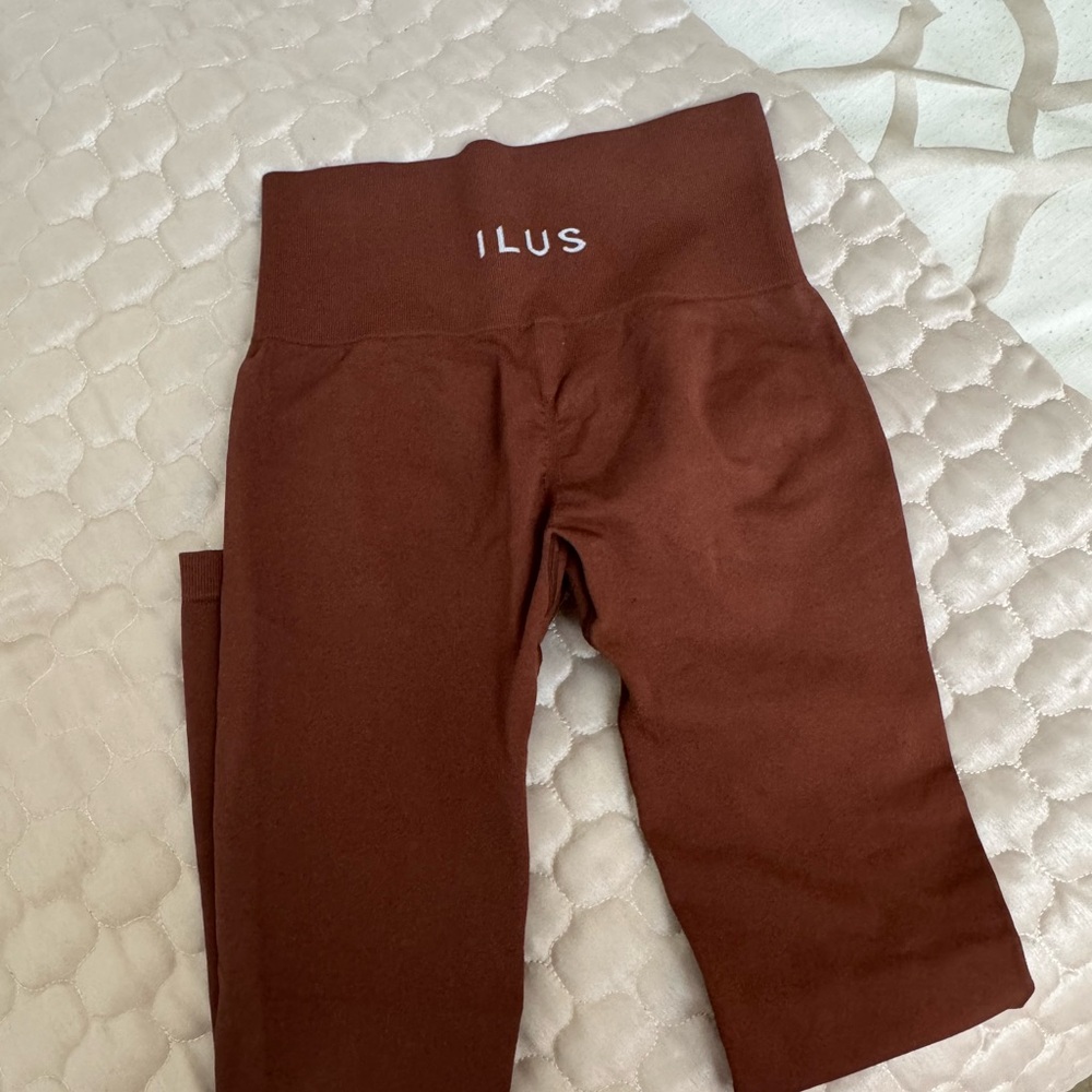ILUS Brown High-Waist Performance Leggings